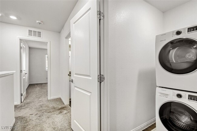 Building Photo - 12230 Golden Wreath Rd