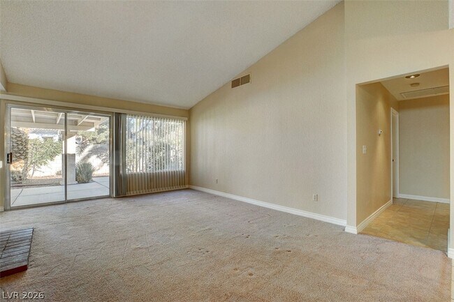 Building Photo - 2302 Fairbourne Way