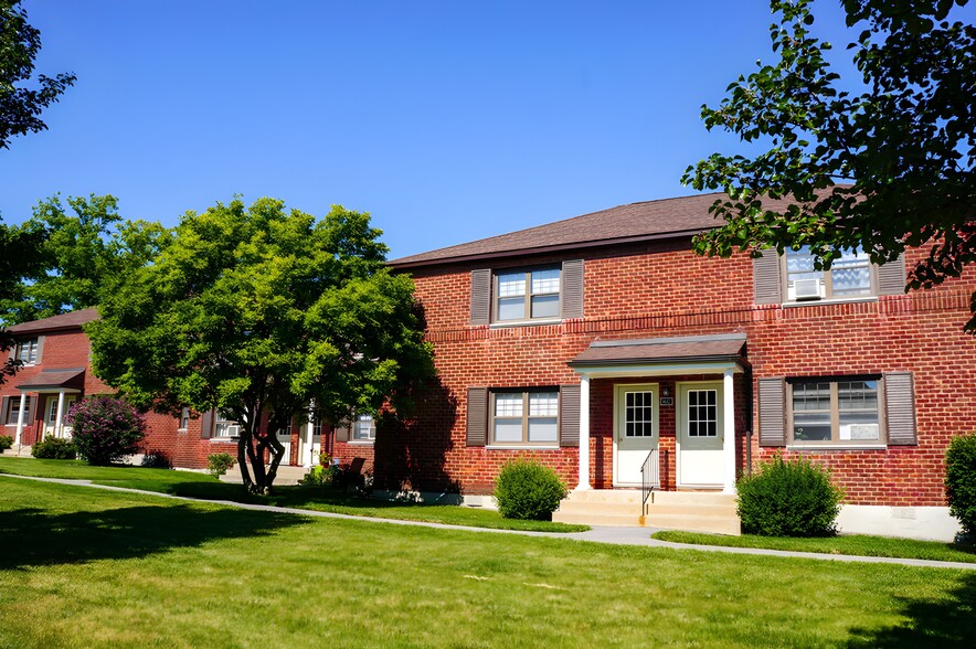 Primary Photo - Sheridan Apartments