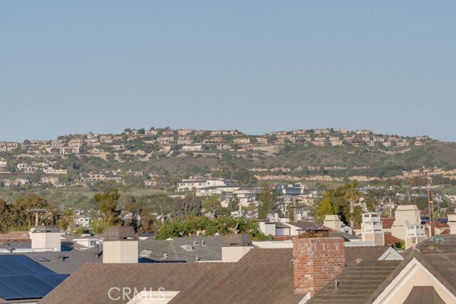 Building Photo - 2820 Bayview Dr