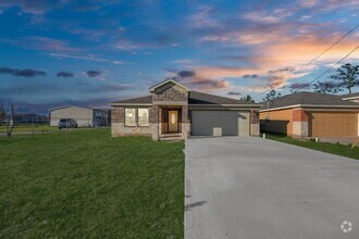 Building Photo - 148 Road 5126 Rd