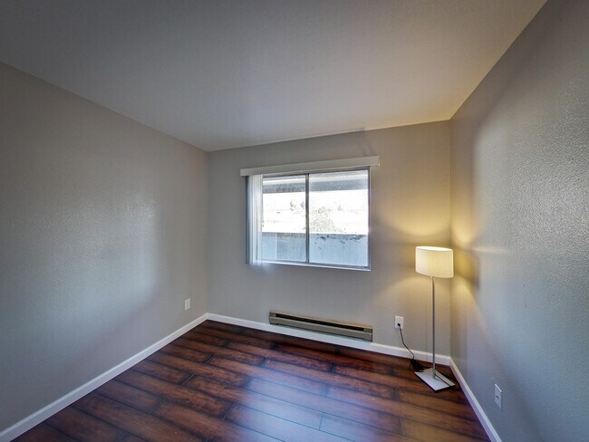 Building Photo - 2701 High St