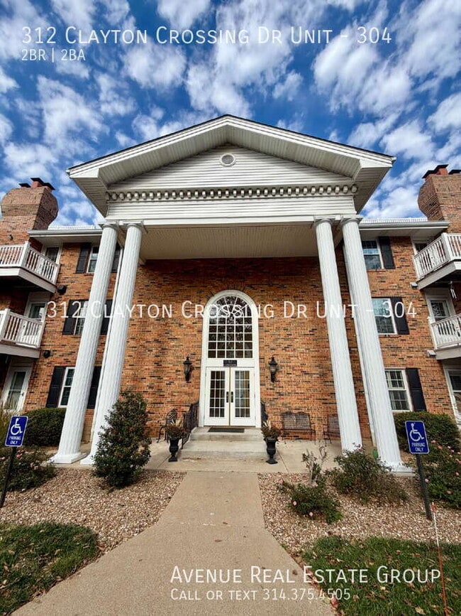 Building Photo - 312 Clayton Xing Dr