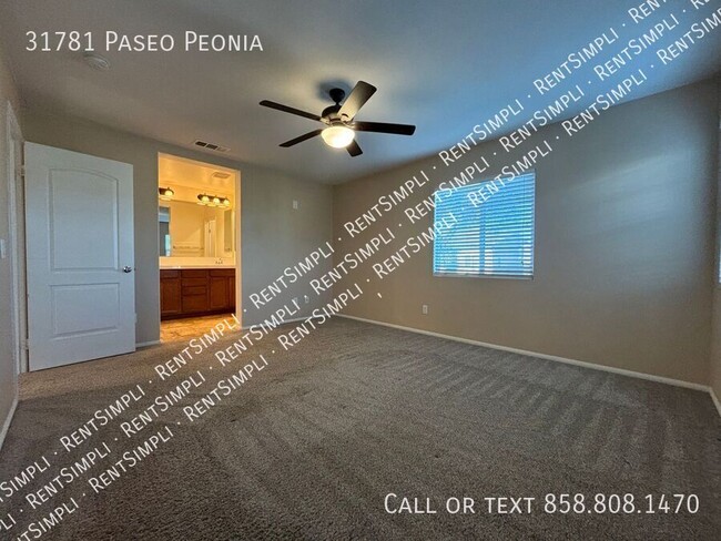 Building Photo - 2 BR 2.5 BA Condo located in The Paseos at...