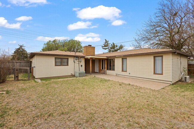 Building Photo - 4302 42nd St