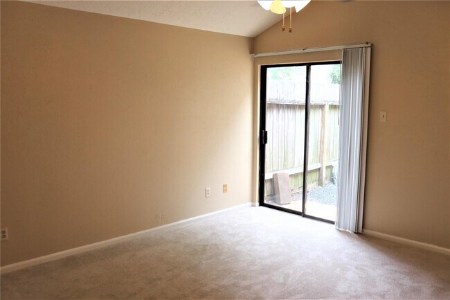Building Photo - 7718 High Village Dr