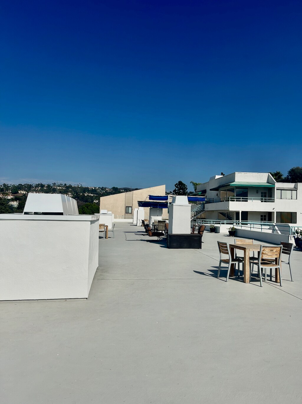 Roof Top Community Deck overlooking golf course - 2556 Navarra Dr