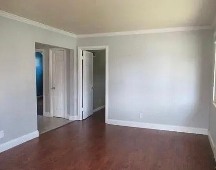 Building Photo - 7737 Clevedon St