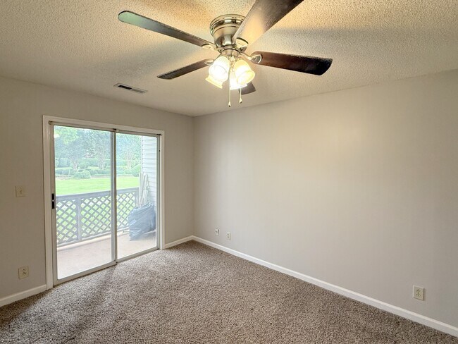 Building Photo - 1002 Stones Throw Dr NW