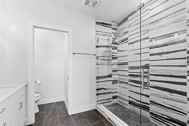 Building Photo - Exclusive Townhome in The Vue at Celebration Pointe