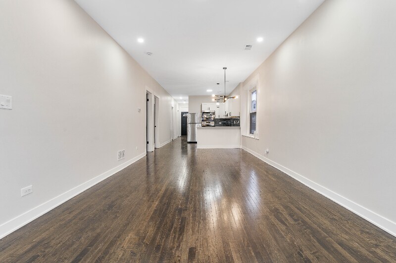 Building Photo - 1704 N Springfield Ave