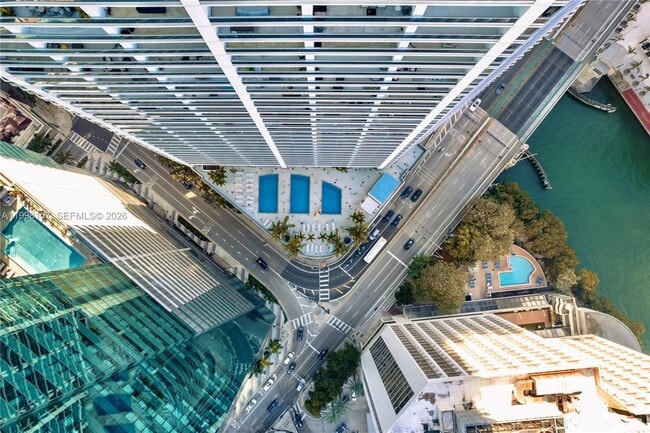 Building Photo - 200 Biscayne Blvd Way