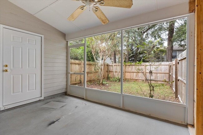 Building Photo - 2510 Golden Park Ln