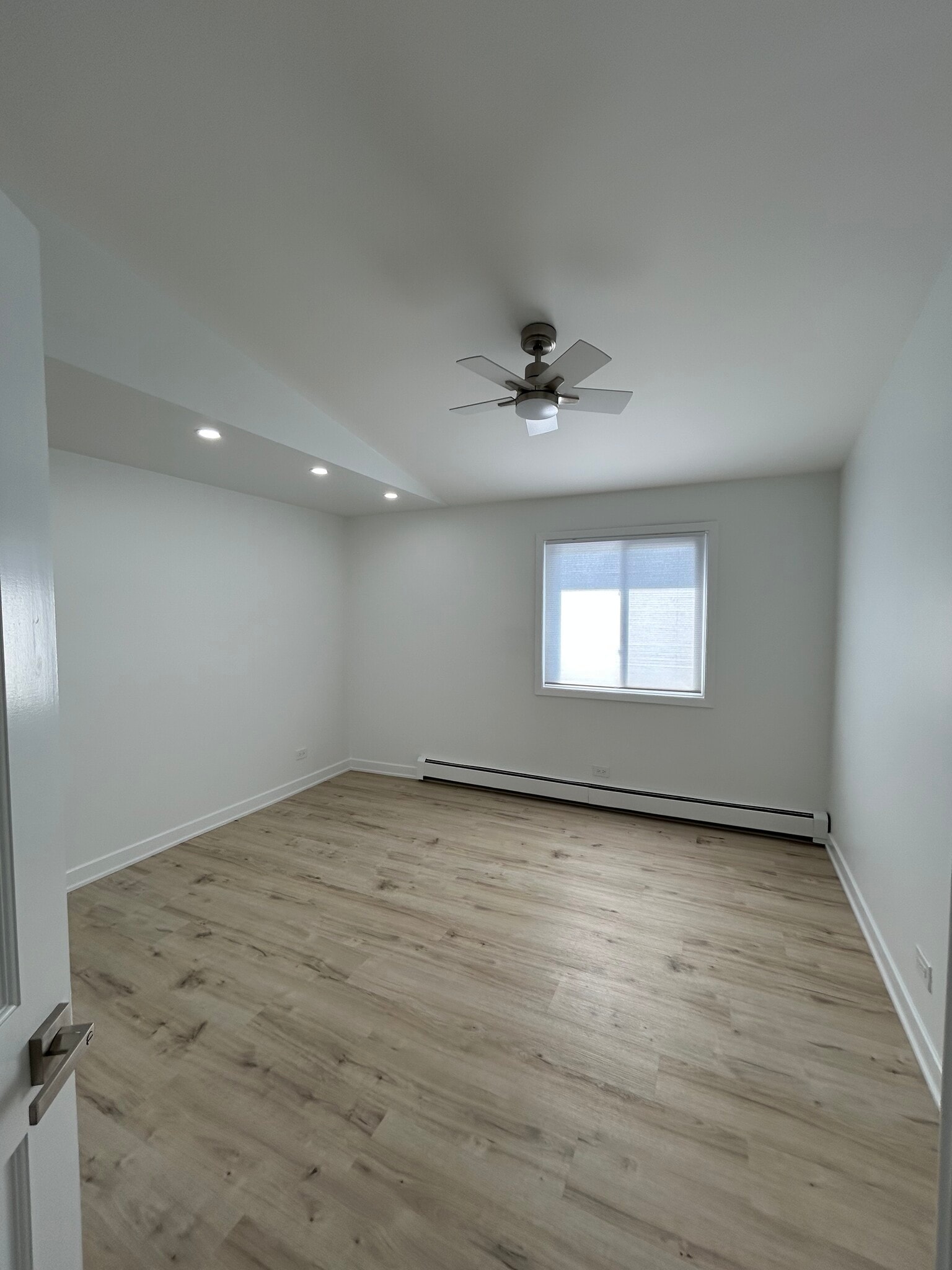 Oversized Bedroom 1 - 18 Echo Ct