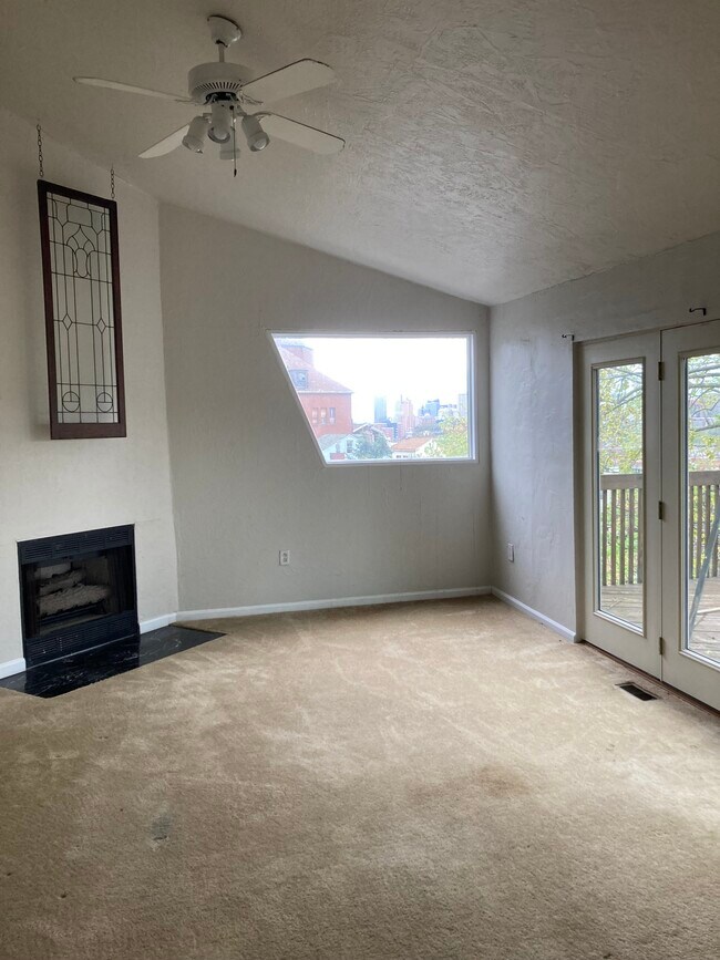 New floors! - 2405 Mission St