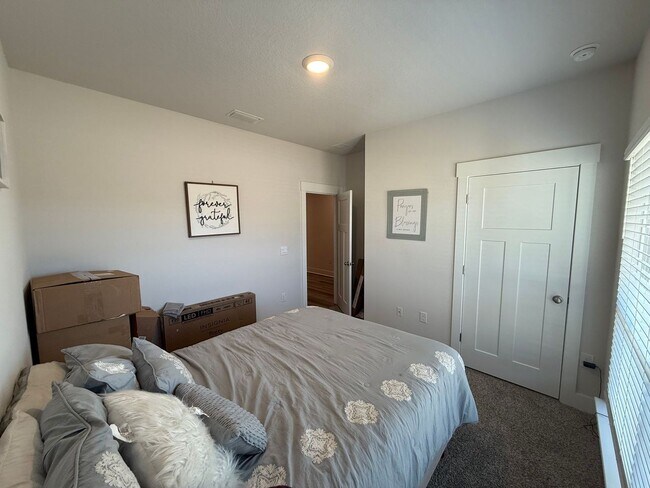 Building Photo - Pensacola - Kaheeley Ridge - 4 bedroom, 3 bathroom