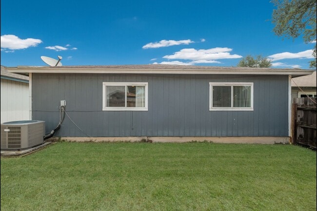 Building Photo - 8147 Easy Meadow Dr