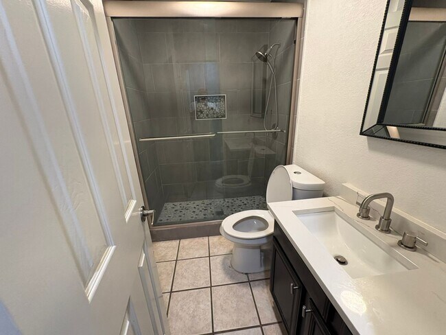 Building Photo - 7115 Ocho Rios Dr
