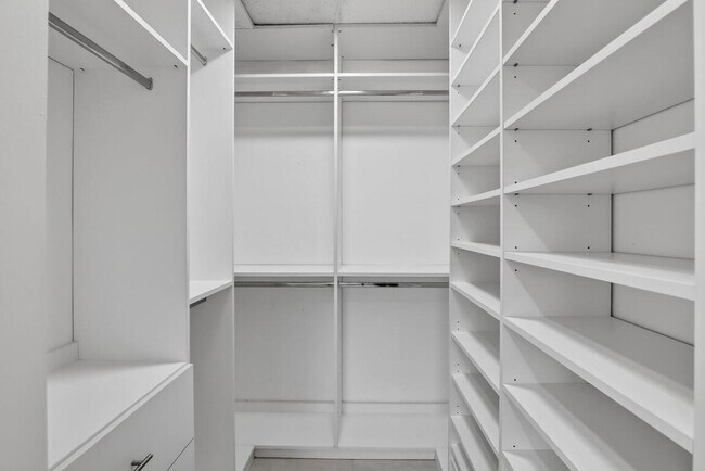 Building Photo - 373 SW 94 Terrace