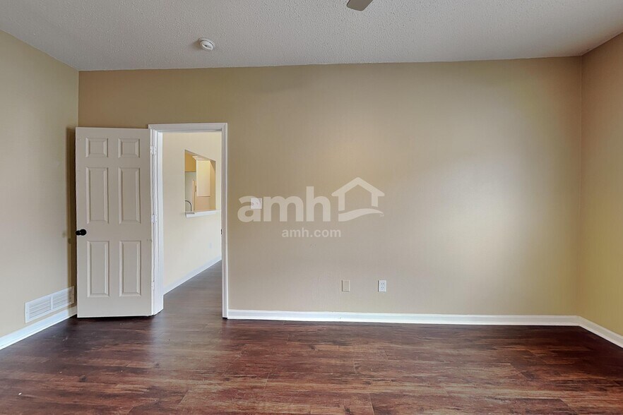 Building Photo - 4094 Ash Lawn Rd