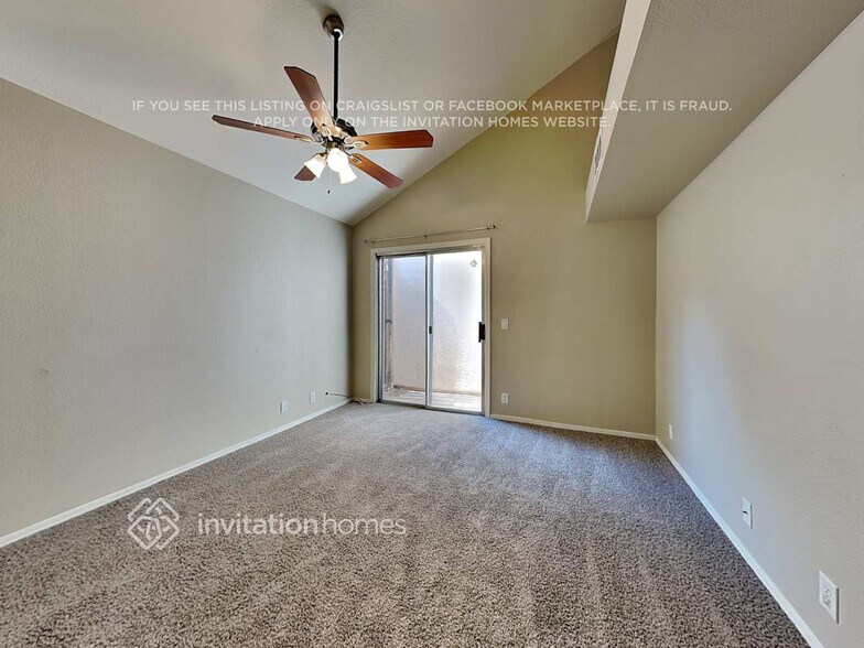 Building Photo - 8849 W Fairmount Ave