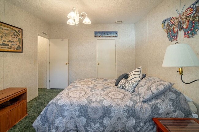 Building Photo - 2671 Oscar Harvey Rd