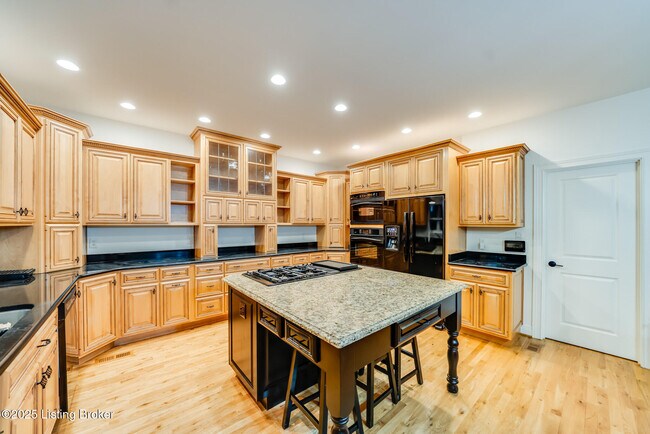 Building Photo - 12307 Ridgeview Dr