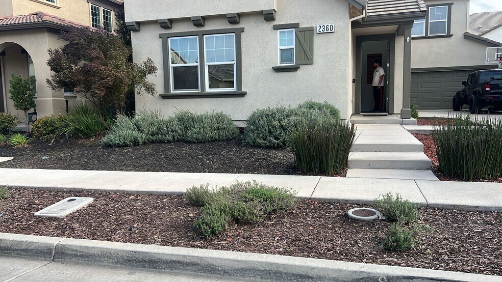 Building Photo - 2360 Rio Grande Dr