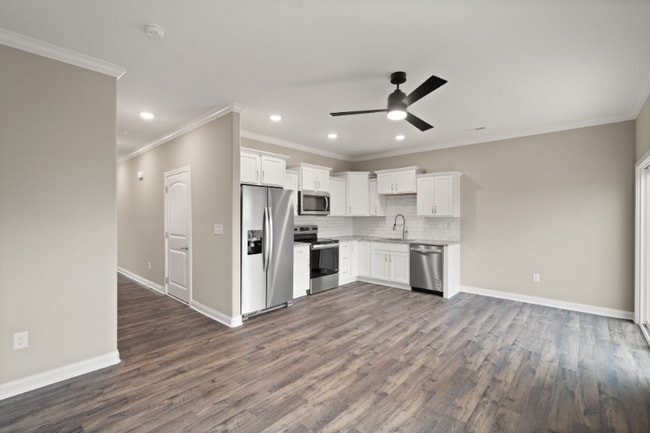 Building Photo - 1579 CYPRESS Cv NW