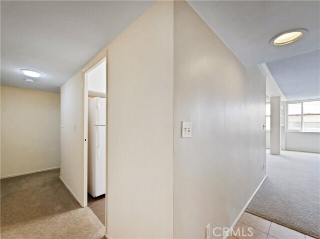 Building Photo - 540 Kelton Ave