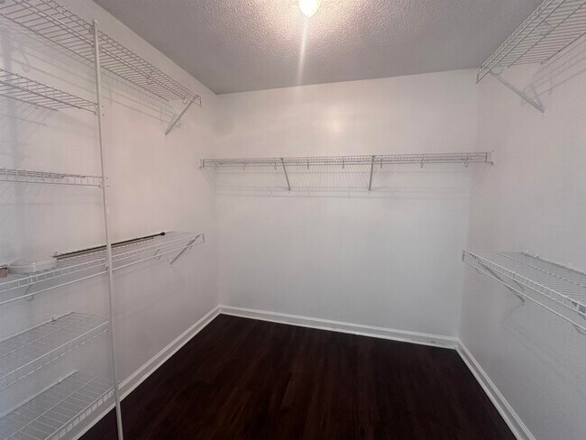 Building Photo - 8305 Crimson Creek Dr