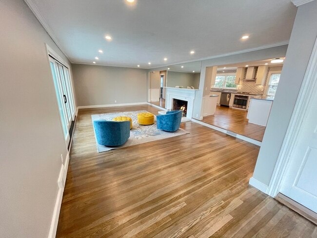 Building Photo - 85 Regatta Rd