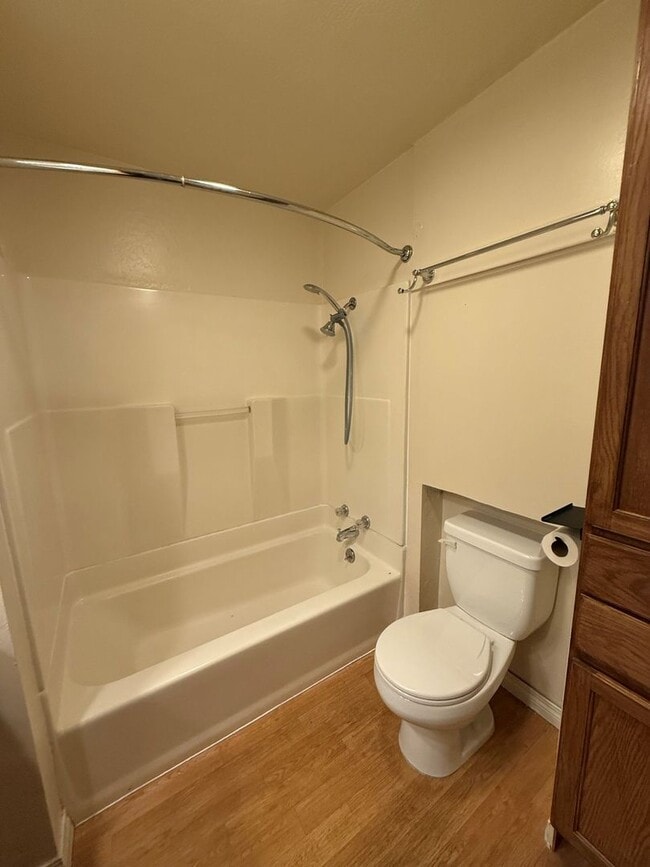 Building Photo - Now renting 2 bedroom Duplex please visit ...