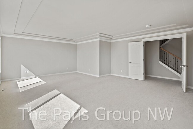 Building Photo - Stunning 3438sf Newcastle Craftsman Near T...