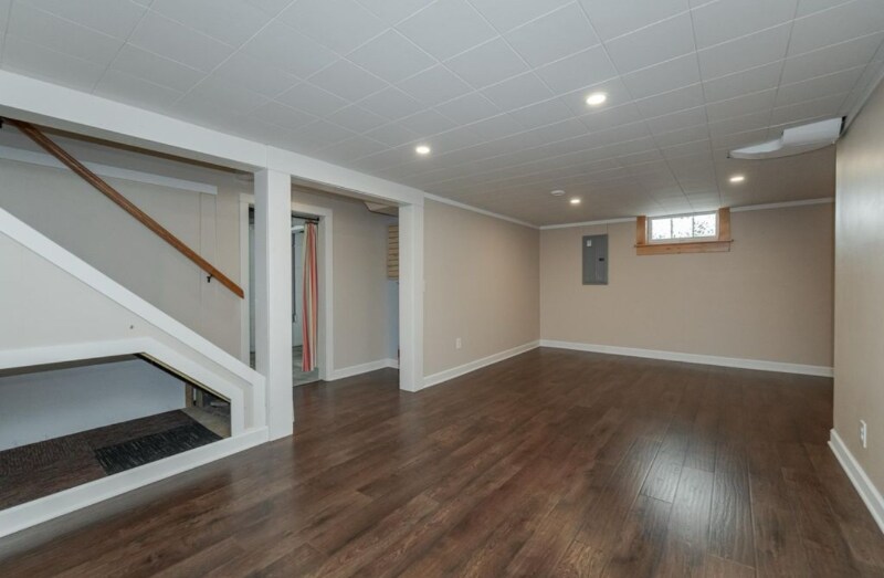 Building Photo - 1015 8th Ave NW