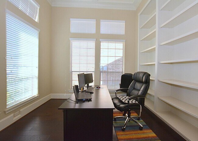 Building Photo - 26910 Boulder Hill Ct