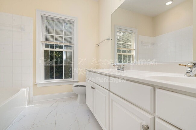 Building Photo - 8401 Tysons Trace Ct