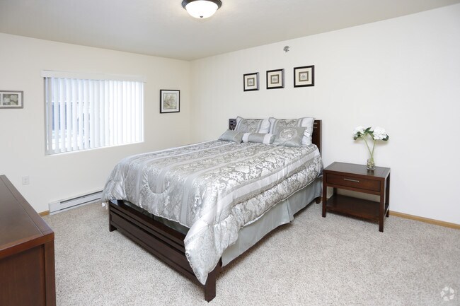 Two Bedroom - Master Bedroom - Beautiful 2 Bedroom, 2 Bathroom at Country View Apartments