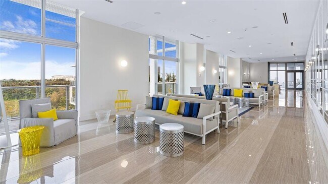 Building Photo - 2000-000 Metropica Wy