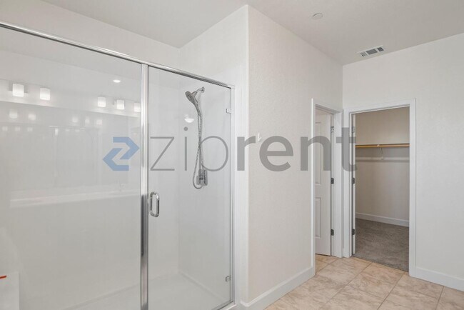 Building Photo - 109 Tranquil Ln