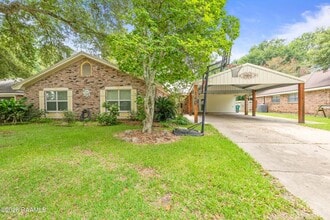 Building Photo - 140 Orangewood Dr