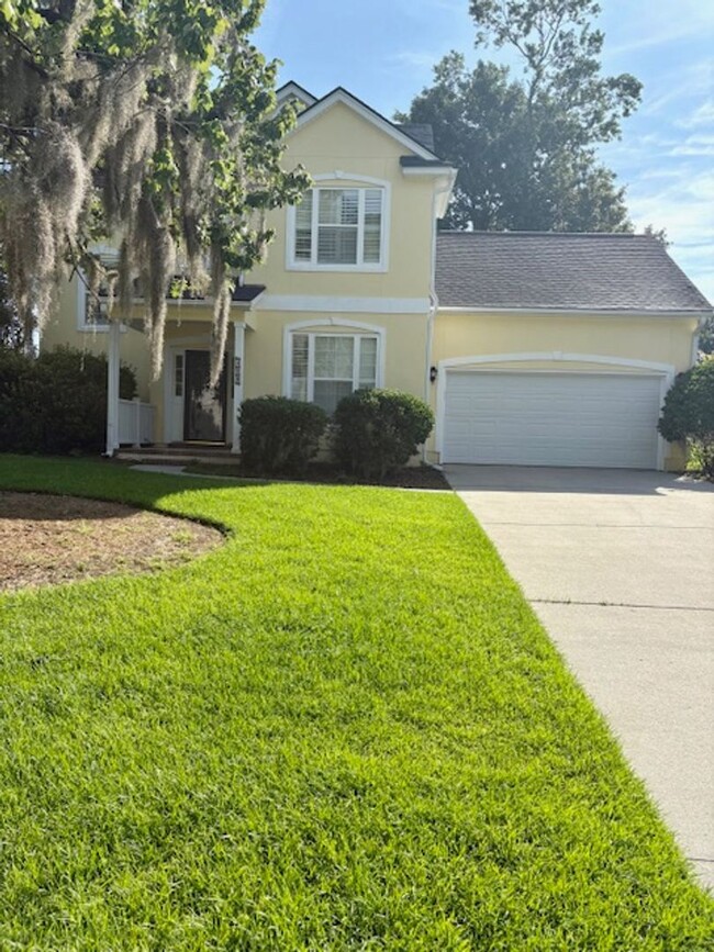 Building Photo - Lovely Updated Home in Grand Oaks