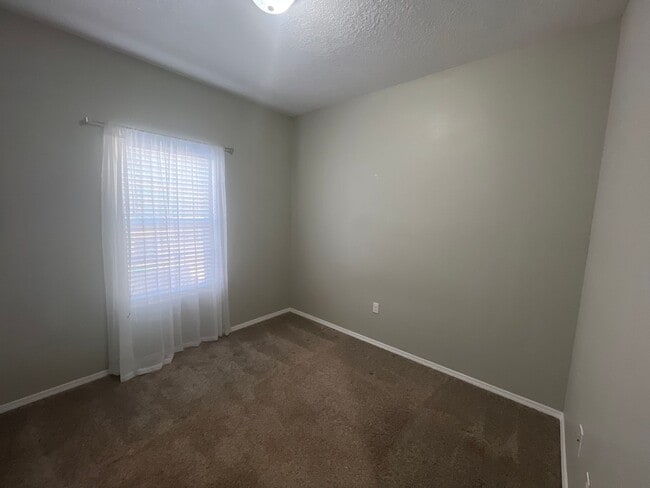 Building Photo - 3816 Lockhaven Dr