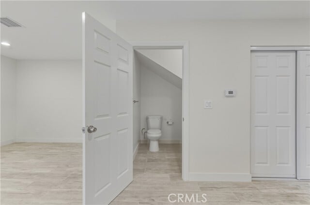 Building Photo - 1916 Cedar Ave