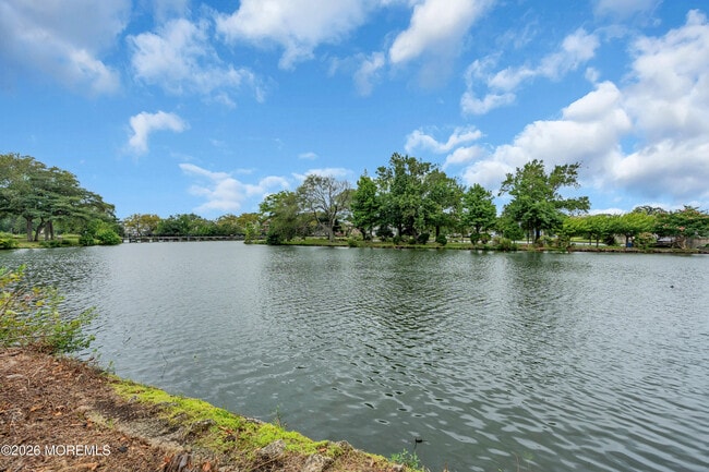 Building Photo - 1211 Grand Ave