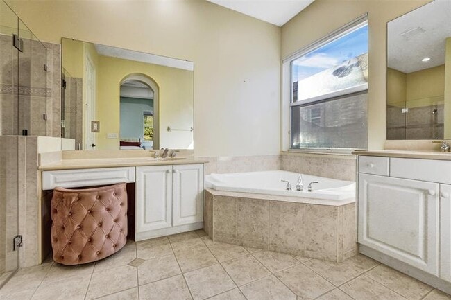 Building Photo - 7421 NW 115th Terrace