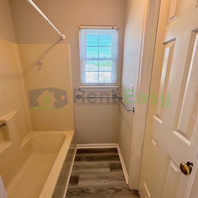 Building Photo - 2258 New Kent Ct