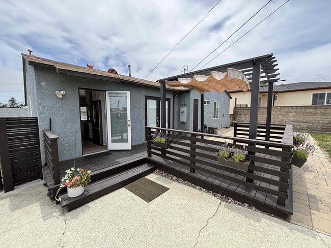 Building Photo - 2015 Trudie Dr