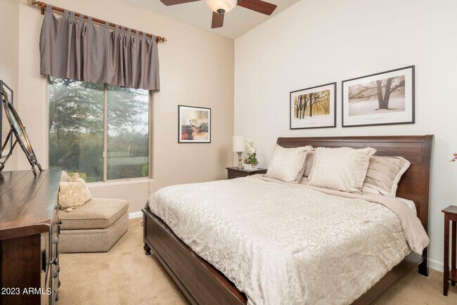 Building Photo - 7895 E Softwind Dr