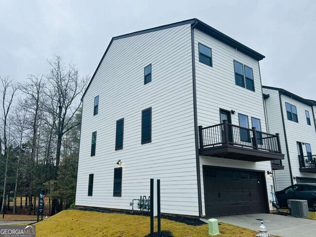 Building Photo - 420 Thatch Ter